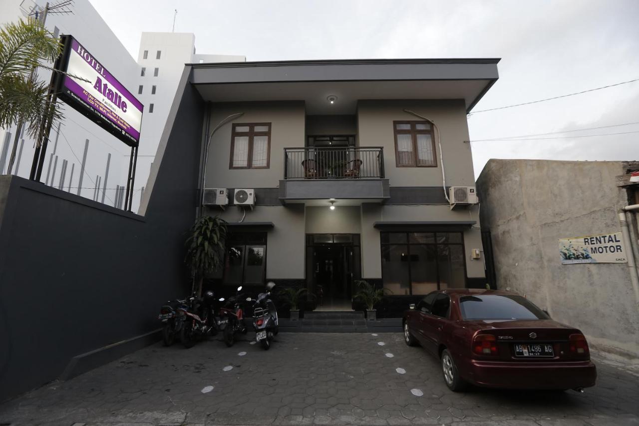 Hotel Atalie Malioboro Manage By Yuwono Hospitality Yogyakarta Esterno foto
