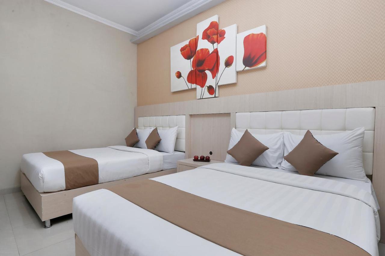 Hotel Atalie Malioboro Manage By Yuwono Hospitality Yogyakarta Esterno foto